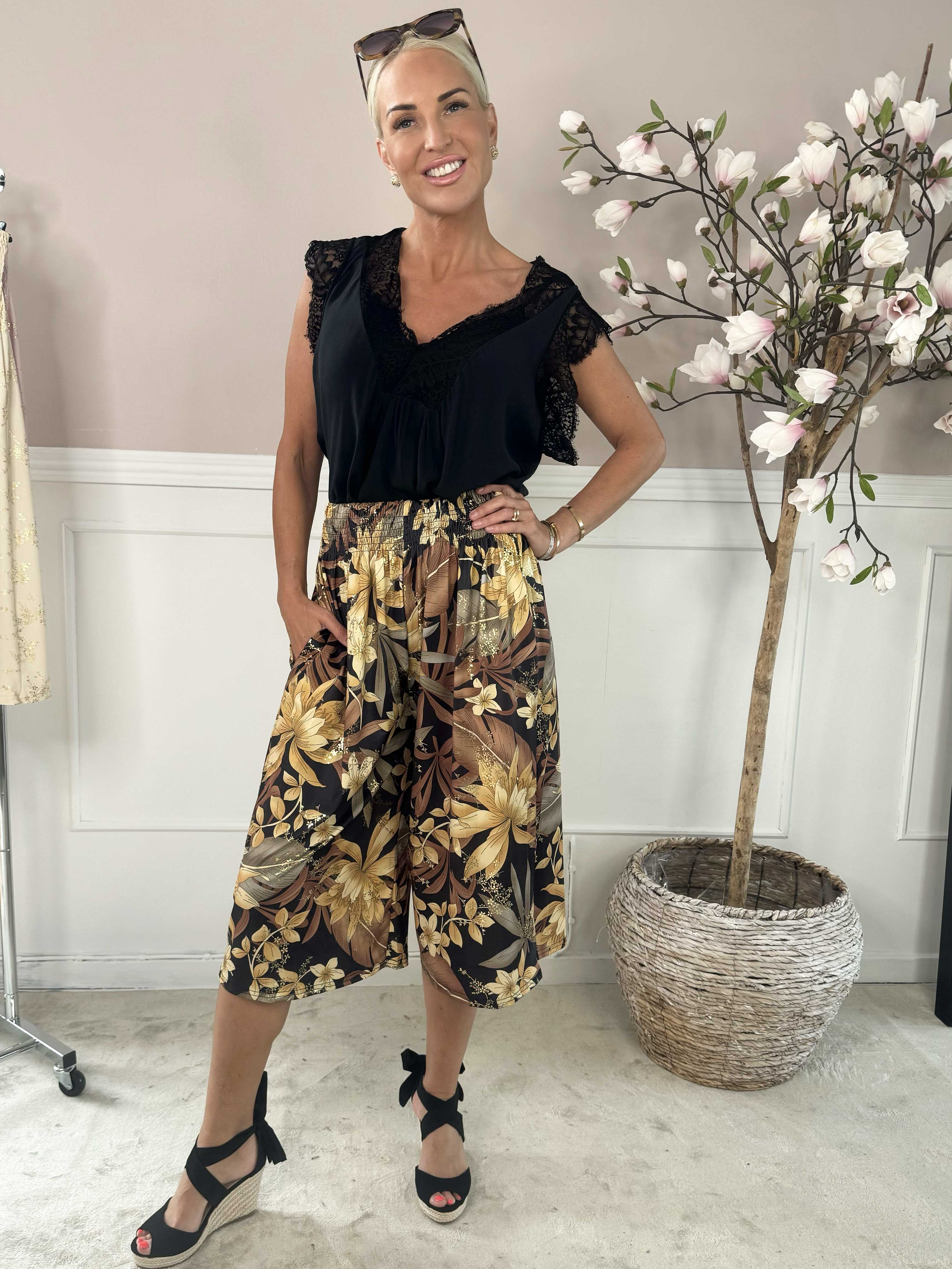Pams Knickers - Knickers i elastisk stof med elastikkant